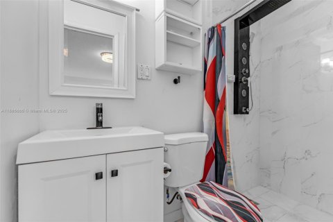 Купить виллу или дом в Майами, Флорида 3 спальни, 119.75м2, № 1943294 - фото 24