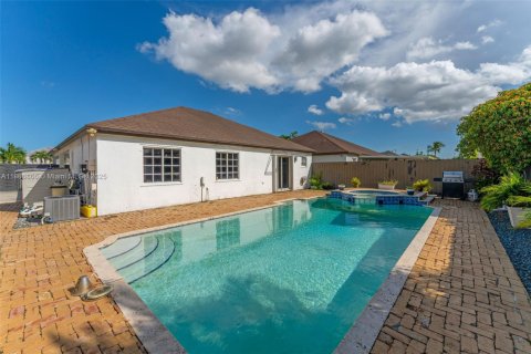 Купить виллу или дом в Майами, Флорида 3 спальни, 119.75м2, № 1943294 - фото 27