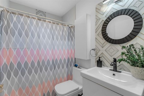 Купить виллу или дом в Майами, Флорида 3 спальни, 119.75м2, № 1943294 - фото 17