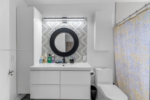 Купить виллу или дом в Майами, Флорида 3 спальни, 119.75м2, № 1943294 - фото 15