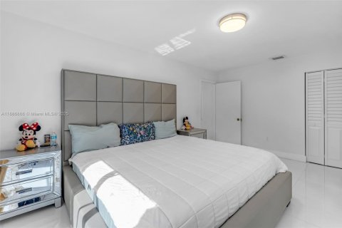 Купить виллу или дом в Майами, Флорида 3 спальни, 119.75м2, № 1943294 - фото 14