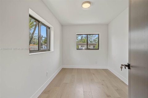 Casa en venta en Pinecrest, Florida, 4 dormitorios, 229 m2 № 2377263 - foto 17