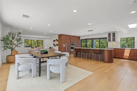 Casa en venta en Pinecrest, Florida, 4 dormitorios, 229 m2 № 2377263 - foto 2