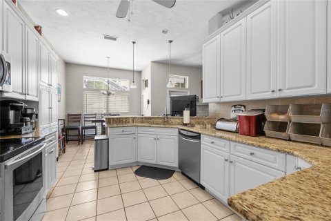 House in Gainesville, Florida 4 bedrooms, 203.64 sq.m. № 1846539 - photo 10