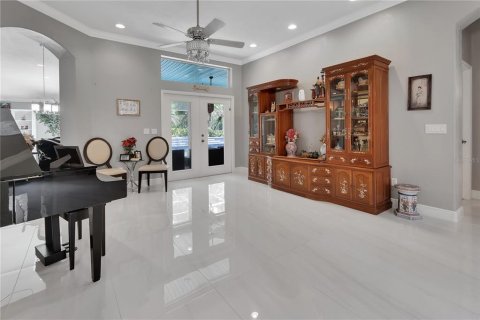 House in Port Orange, Florida 5 bedrooms, 368.82 sq.m. № 2297032 - photo 7