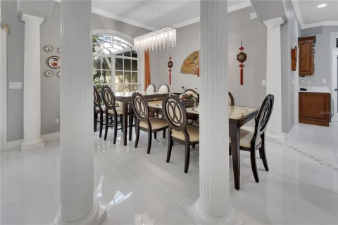 House in Port Orange, Florida 5 bedrooms, 368.82 sq.m. № 2297032 - photo 9