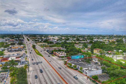 Commercial property in West Park, Florida № 1870041 - photo 11