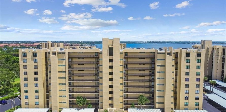 Condo à Clearwater, Floride, 2 chambres  № 2383895