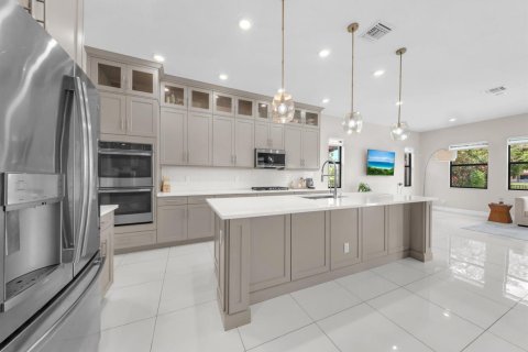 Villa ou maison à vendre à Parkland, Floride: 5 chambres, 426.79 m2 № 2392430 - photo 14