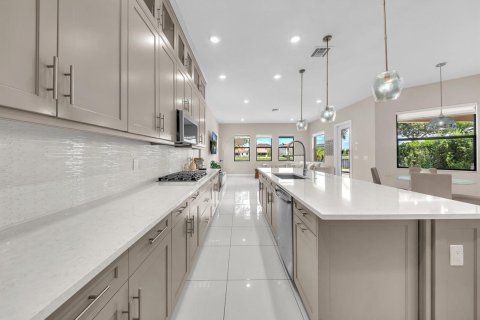 Villa ou maison à vendre à Parkland, Floride: 5 chambres, 426.79 m2 № 2392430 - photo 12