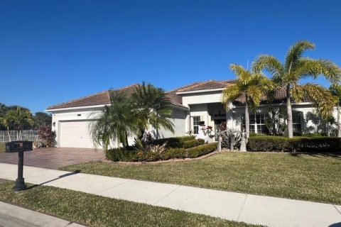 Casa en venta en Port St. Lucie, Florida, 4 dormitorios, 276.85 m2 № 2077874 - foto 3