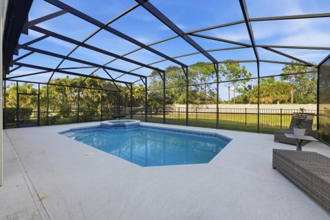 Casa en venta en Port St. Lucie, Florida, 4 dormitorios, 276.85 m2 № 2077874 - foto 11