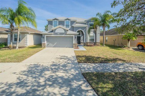 House in Ruskin, Florida 6 bedrooms, 283.72 sq.m. № 1558093 - photo 1
