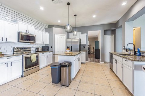 House in Ruskin, Florida 6 bedrooms, 283.72 sq.m. № 1558093 - photo 29