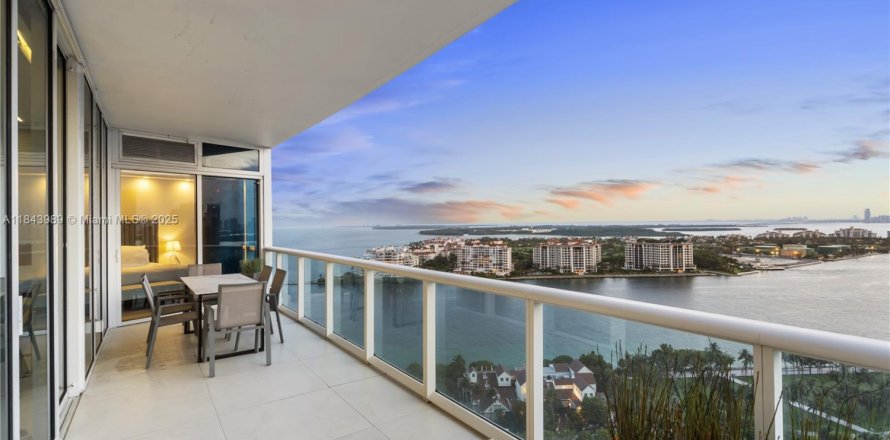Condo à Miami Beach, Floride, 2 chambres № 1839297