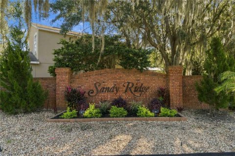 House in Davenport, Florida 4 bedrooms, 154.68 sq.m. № 2402769 - photo 23
