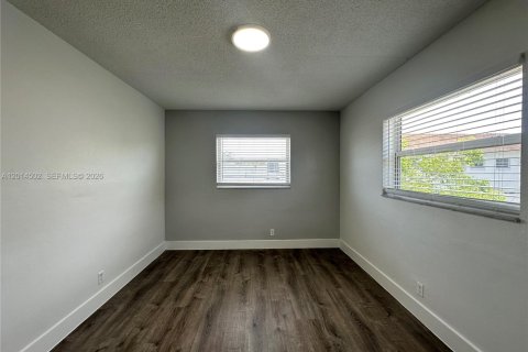 Appartement à louer à Oakland Park, Floride: 2 chambres № 2076514 - photo 18