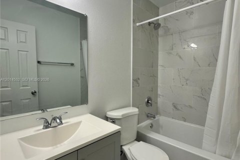 Appartement à louer à Oakland Park, Floride: 2 chambres № 2076514 - photo 16