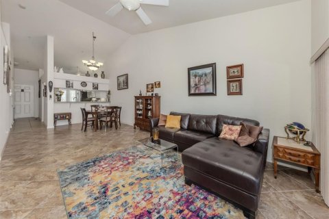 Condo in Venice, Florida, 2 bedrooms  № 1732389 - photo 11