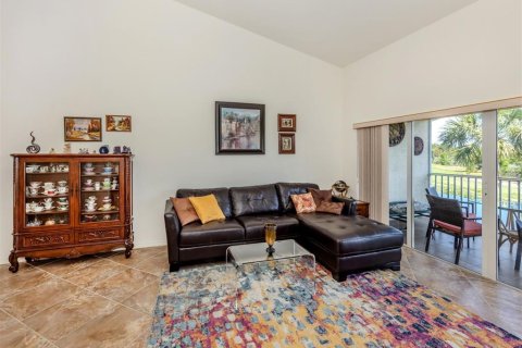 Condo in Venice, Florida, 2 bedrooms  № 1732389 - photo 10