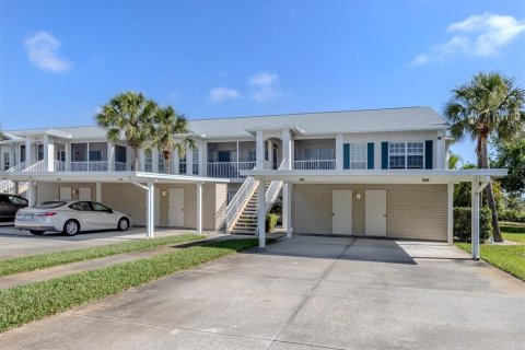 Condo in Venice, Florida, 2 bedrooms  № 1732389 - photo 1