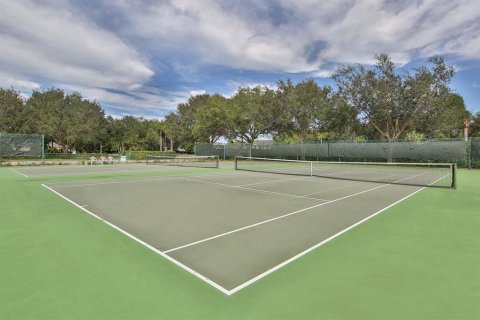 Condo in Venice, Florida, 2 bedrooms  № 1732389 - photo 25