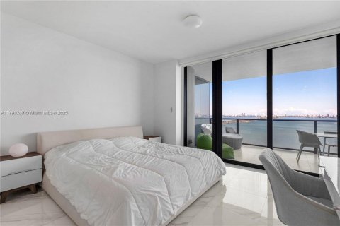 Condo in Miami, Florida, 1 bedroom  № 1863655 - photo 7