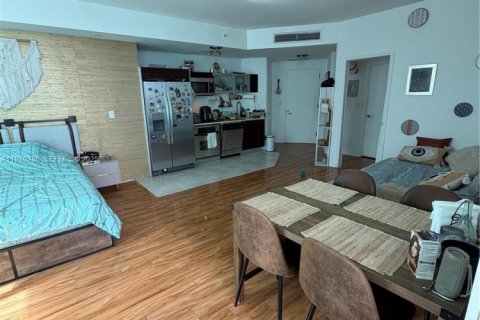 Condominio en alquiler en Miami, Florida, 55.18 m2 № 1993788 - foto 13