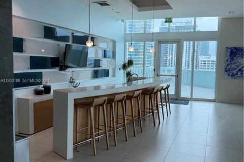 Condominio en alquiler en Miami, Florida, 55.18 m2 № 1993788 - foto 15