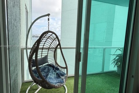 Condominio en alquiler en Miami, Florida, 55.18 m2 № 1993788 - foto 12