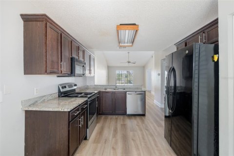Copropriété à vendre à New Port Richey, Floride: 2 chambres, 95.22 m2 № 2111452 - photo 8
