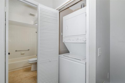 Copropriété à vendre à New Port Richey, Floride: 2 chambres, 95.22 m2 № 2111452 - photo 12