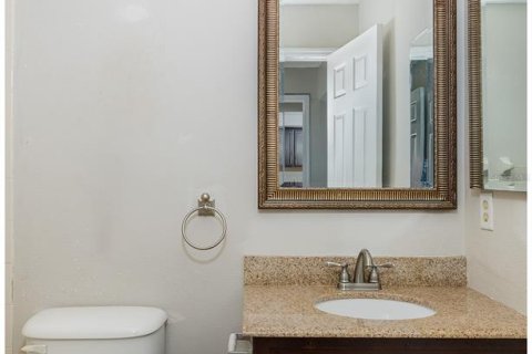 Copropriété à vendre à New Port Richey, Floride: 2 chambres, 95.22 m2 № 2111452 - photo 18