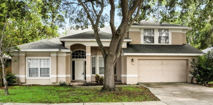 House in Winter Park, Florida 4 bedrooms, 265.7 sq.m. № 1812568