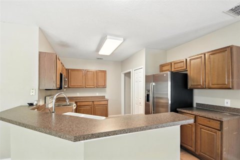 House in Winter Park, Florida 4 bedrooms, 265.7 sq.m. № 1812568 - photo 16