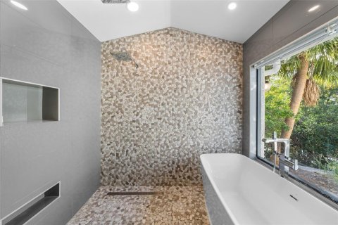 Casa en alquiler en Tampa, Florida, 4 dormitorios, 165.64 m2 № 1879965 - foto 24