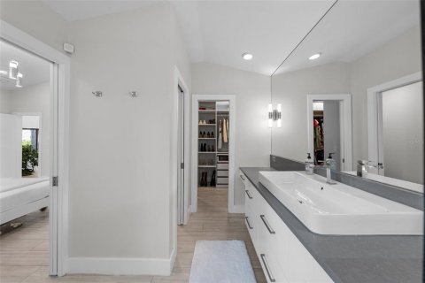 Casa en alquiler en Tampa, Florida, 4 dormitorios, 165.64 m2 № 1879965 - foto 26