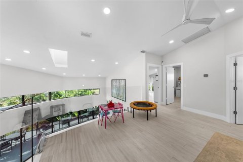 Casa en alquiler en Tampa, Florida, 4 dormitorios, 165.64 m2 № 1879965 - foto 30
