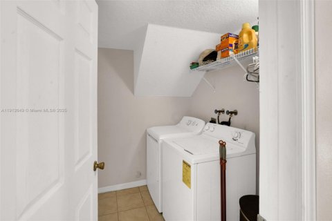 Casa en venta en Miramar, Florida, 4 dormitorios, 201.04 m2 № 1968358 - foto 22