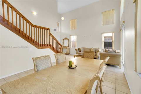 Casa en venta en Miramar, Florida, 4 dormitorios, 201.04 m2 № 1968358 - foto 10