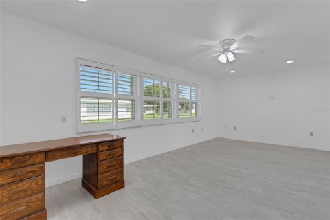 Villa ou maison à vendre à Bradenton, Floride: 2 chambres, 161.65 m2 № 2437289 - photo 18