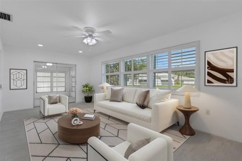 Villa ou maison à vendre à Bradenton, Floride: 2 chambres, 161.65 m2 № 2437289 - photo 16