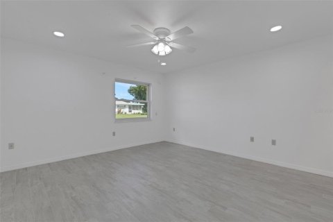 Villa ou maison à vendre à Bradenton, Floride: 2 chambres, 161.65 m2 № 2437289 - photo 29