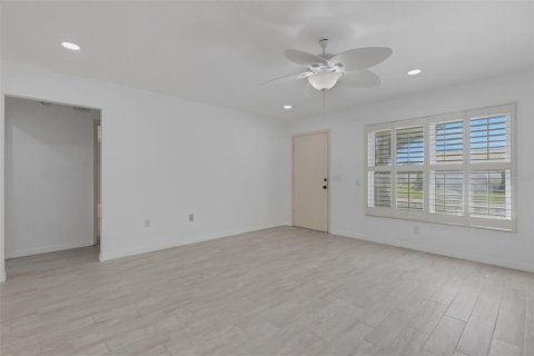 Villa ou maison à vendre à Bradenton, Floride: 2 chambres, 161.65 m2 № 2437289 - photo 9