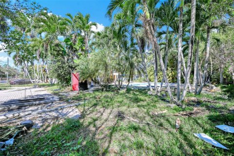 Terreno en venta en Miami, Florida, 2 dormitorios, 140.65 m2 № 2040367 - foto 14
