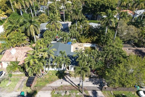 Terreno en venta en Miami, Florida, 2 dormitorios, 140.65 m2 № 2040367 - foto 7