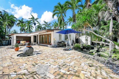 Terreno en venta en Miami, Florida, 2 dormitorios, 140.65 m2 № 2040367 - foto 18
