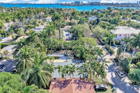 Terreno en venta en Miami, Florida, 2 dormitorios, 140.65 m2 № 2040367 - foto 8