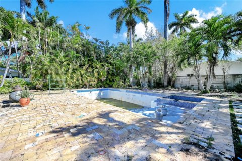 Terreno en venta en Miami, Florida, 2 dormitorios, 140.65 m2 № 2040367 - foto 15