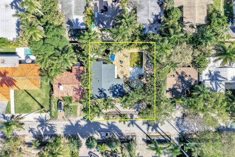 Дом в Майами, Флорида 2 спальни, 140.65м2 № 2040367